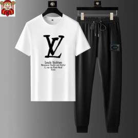 Picture of LV Shirt Pant Suits _SKULVM-5XLkdtr17423664